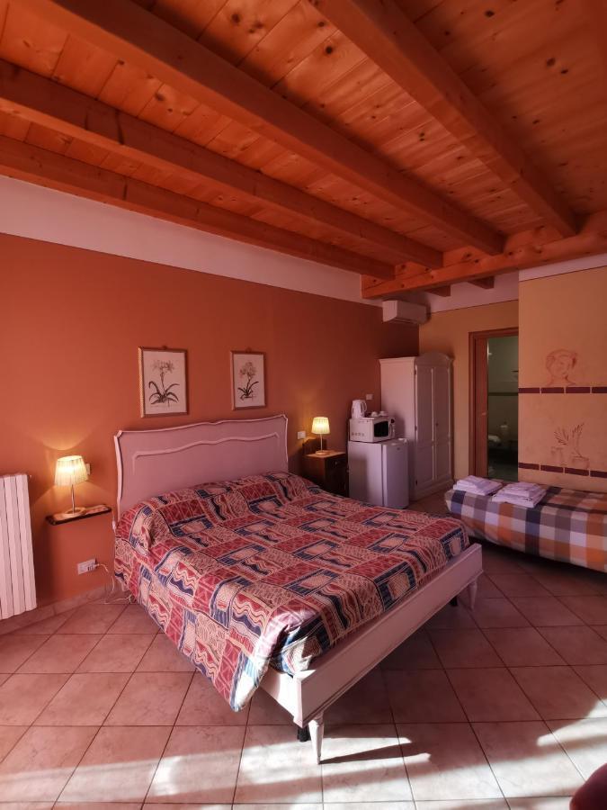 Agriturismo Dondino Cavriana Eksteriør bilde